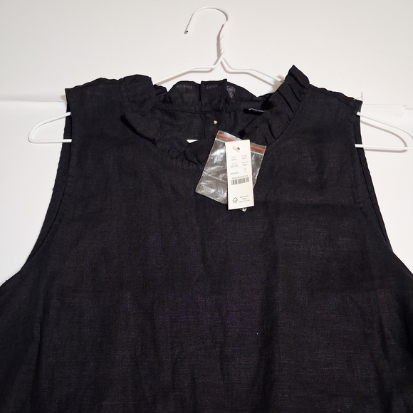 J. Crew 100% Linen NWT Black Ruffle Neck Blouse Sleeveless Button-back Size L - Picture 3 of 11